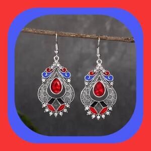 New ￼Lovely Ethnic
Hollow Patriotic Rhinestone Enamel Earrings